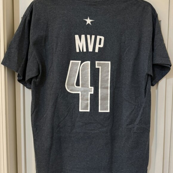 Dirk Nowitzki Dallas Mavericks NBA MVP #41 T-Shirt L Gray Adult vgt Graphic Tee - Picture 3 of 7